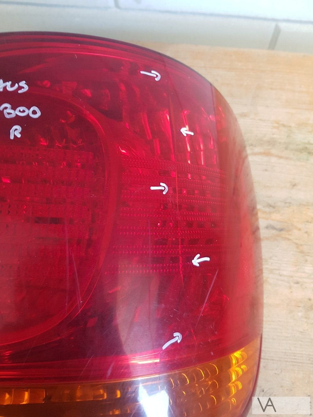 Lexus GS gs300 gs400 achterlicht rechts 1997 - 2004 scheur, Gebruikt, -, -, -