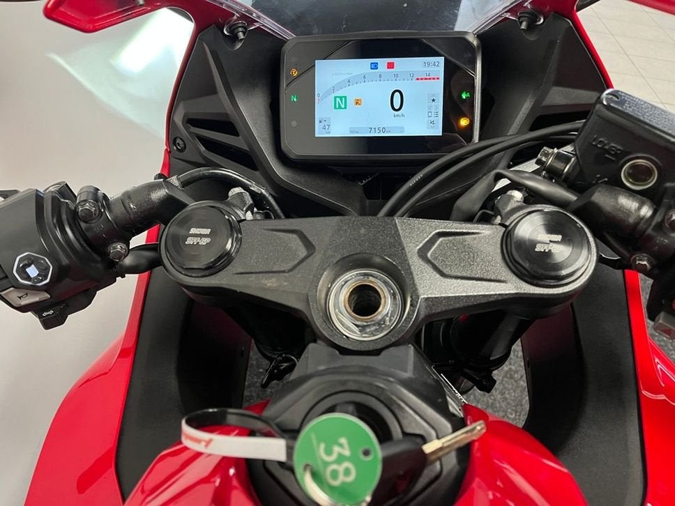 Honda CBR 650 R ECT (bj 2025), HONDA, 4 cilinders, Bedrijf, Onbekend