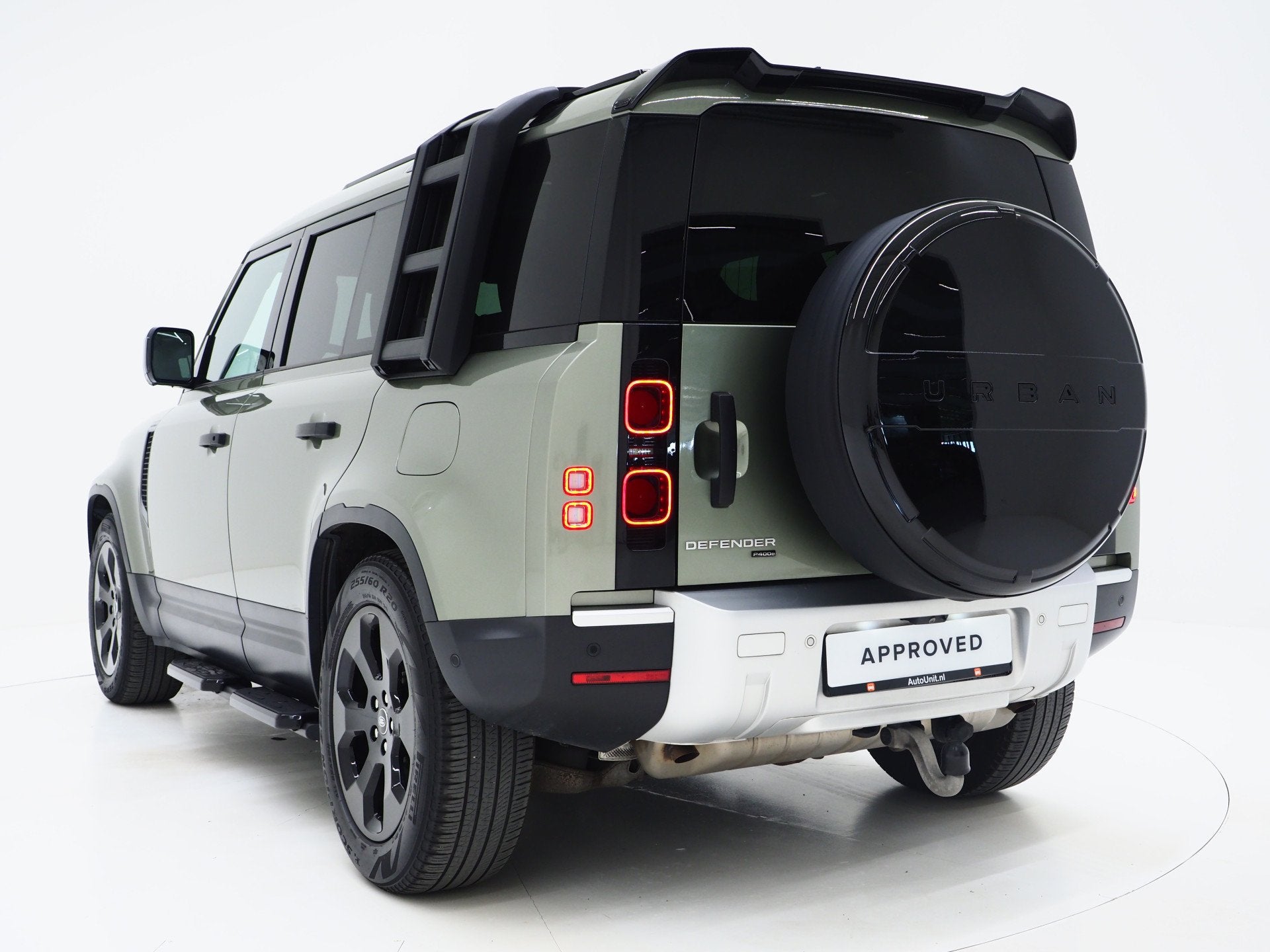 Land Rover Defender 110 2.0 P400e 110 | Panoramadak | Trekha, Automaat, 53 km, 404 pk, Gebruikt