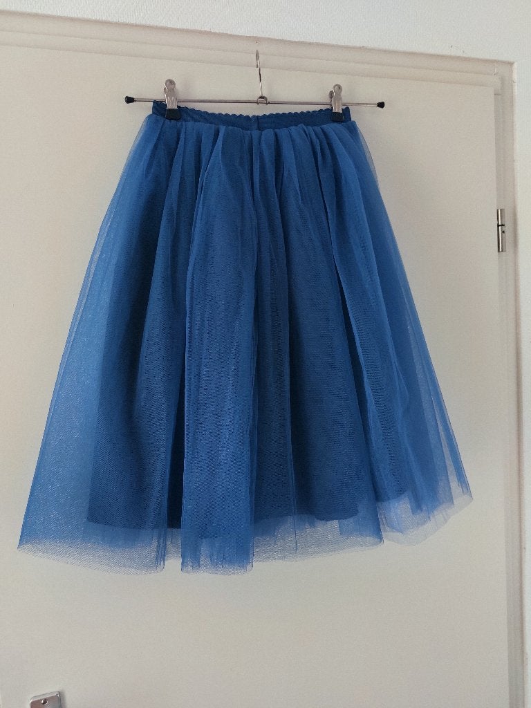 Tutu Tile Blauw / Lengte rok 65 cm, Blauw, Ophalen of Verzenden, Maat 36 (S), Onder de knie