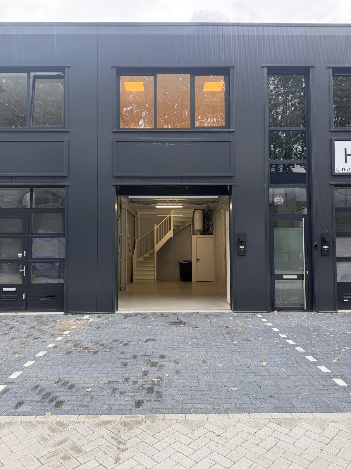 Bedrijfspand Zaandamte te koop / te huur, Koop, Bedrijfsruimte