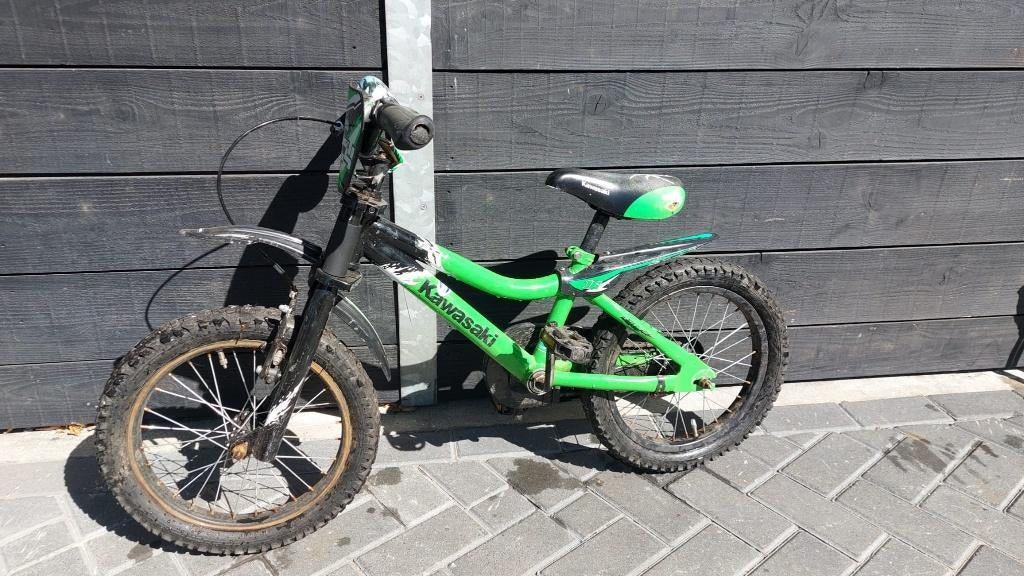 Kawasaki crossfiets 16 inch, Fietsen en Brommers, Fietsen | Crossfietsen en BMX, Ophalen, Staal, Kawasaki, Schijfrem