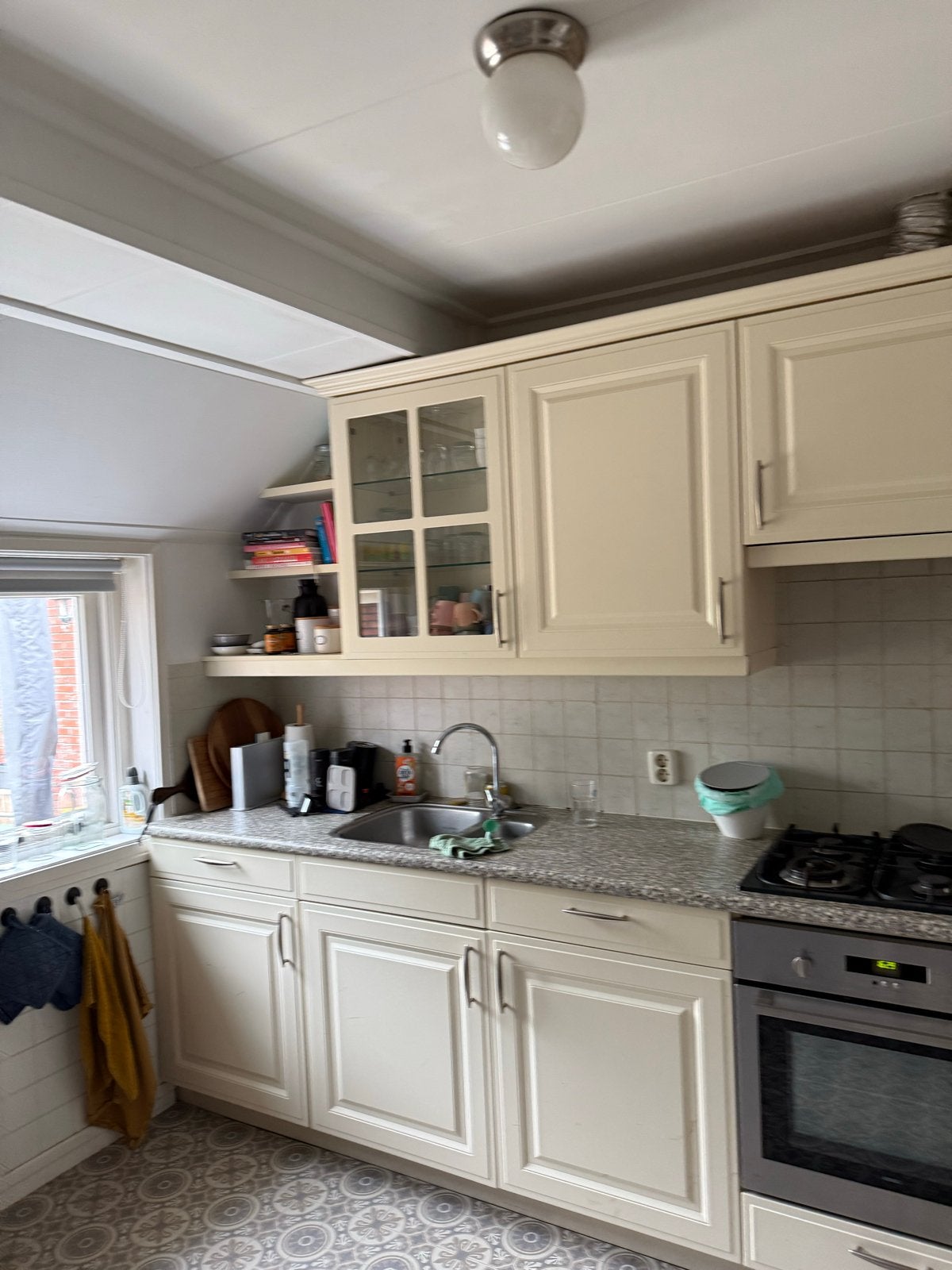 Complete keuken met Apparatuur, Huis en Inrichting, Keuken | Complete keukens, Ophalen, Gebruikt, Hoekkeuken, Graniet of Steen