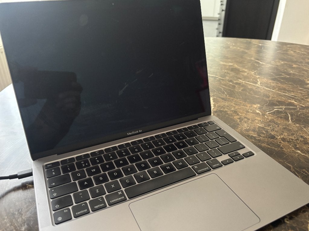 MacBook Air 2020, M1, Computers en Software, Apple Macbooks, Gebruikt, 256 GB, Qwerty, 8 GB