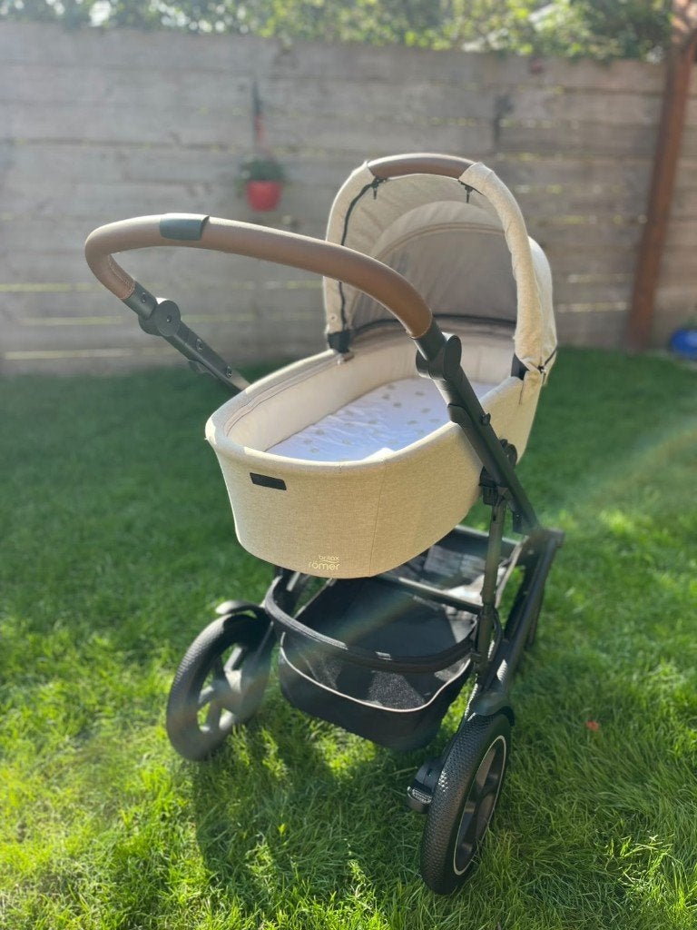 Foto 2 van Beige kinderwagen Britax Römer Smile3 incl. reiswieg + buggy