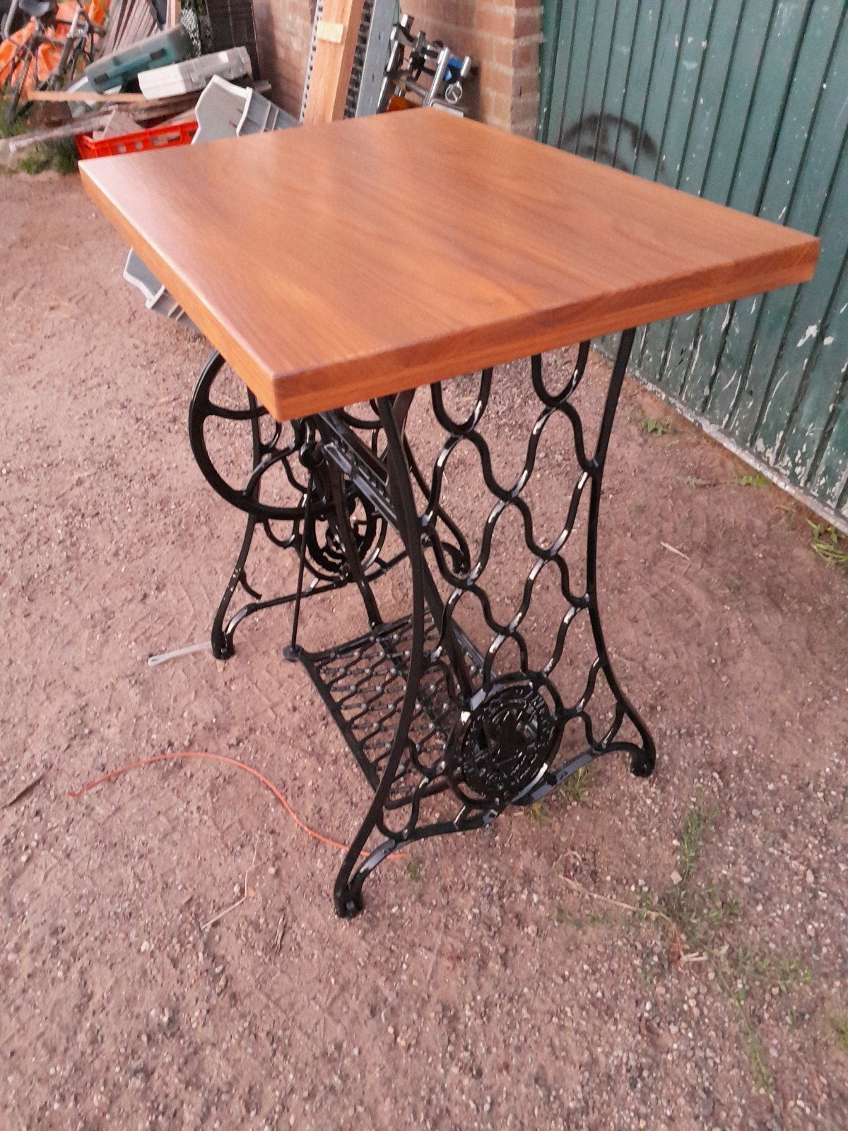 Naaimachine tafel, Antiek en Kunst, Antiek | Meubels | Tafels, Ophalen