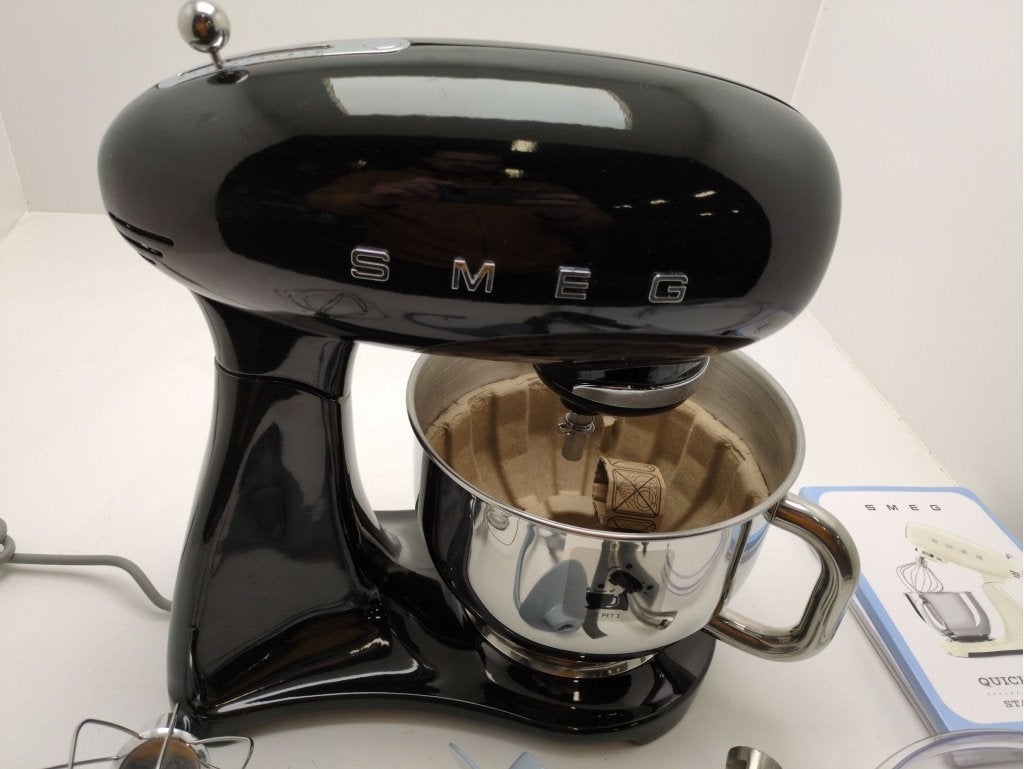 SMEG SMF03BLEU keukenmachine zwart - Retourdeal, Info@mystore.nl, 4 liter of meer, Nieuw, 3 snelheden of meer