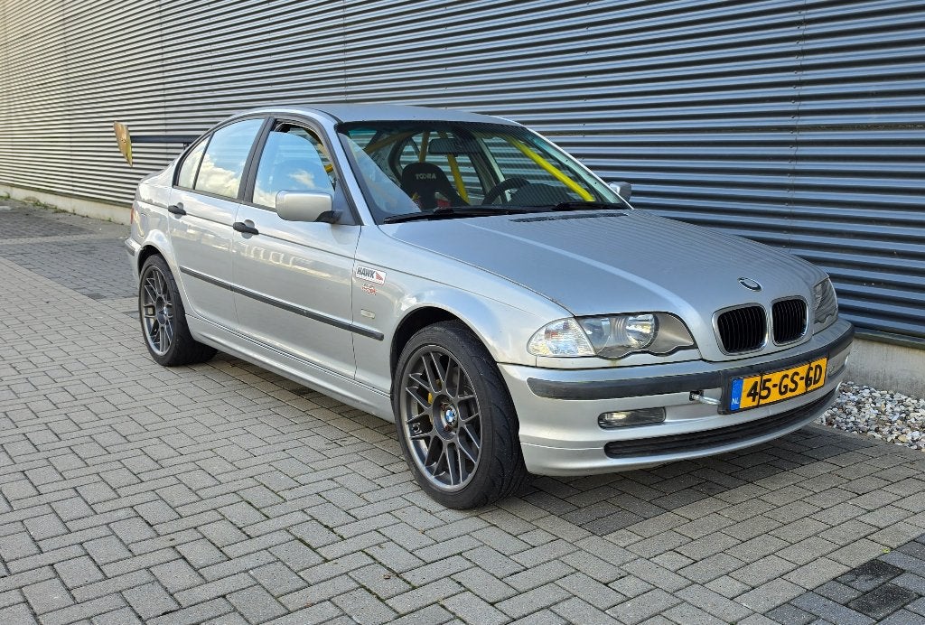 BMW E46 318 2001 circuit auto/tracktool/ringtool, 13 km/l, Achterwielaandrijving, 4 cilinders, Origineel Nederlands