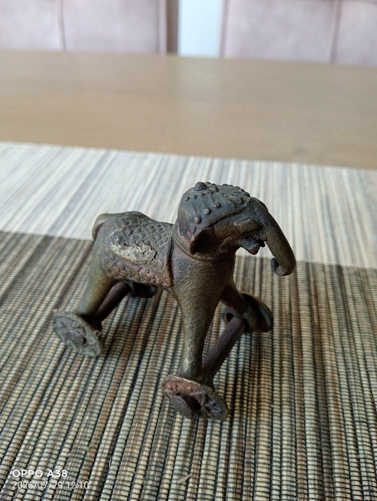 Bronzen speelgoed olifant op wielen uit India, Ophalen of Verzenden, Brons