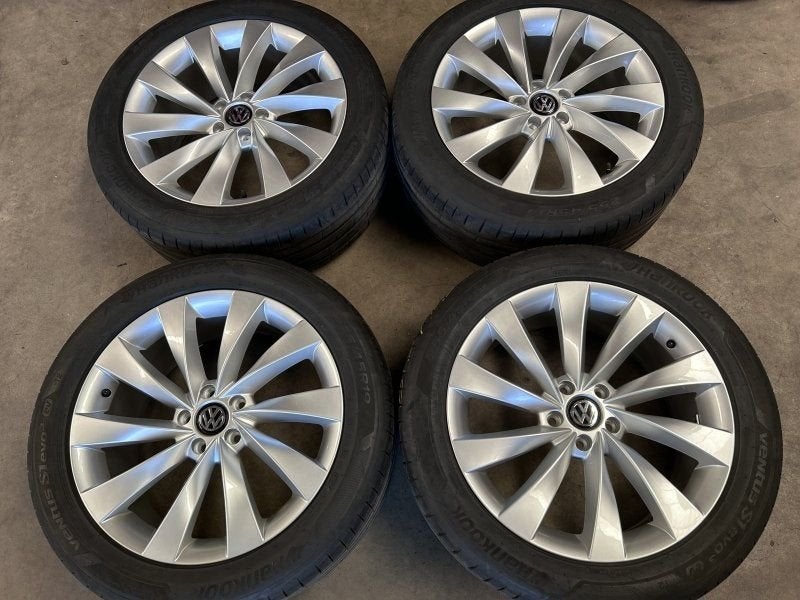 19 inch interlagos velgen + zomerbanden Volkswagen Tiguan, Auto-onderdelen, Banden en Velgen, 19 inch, 255 mm, -, -