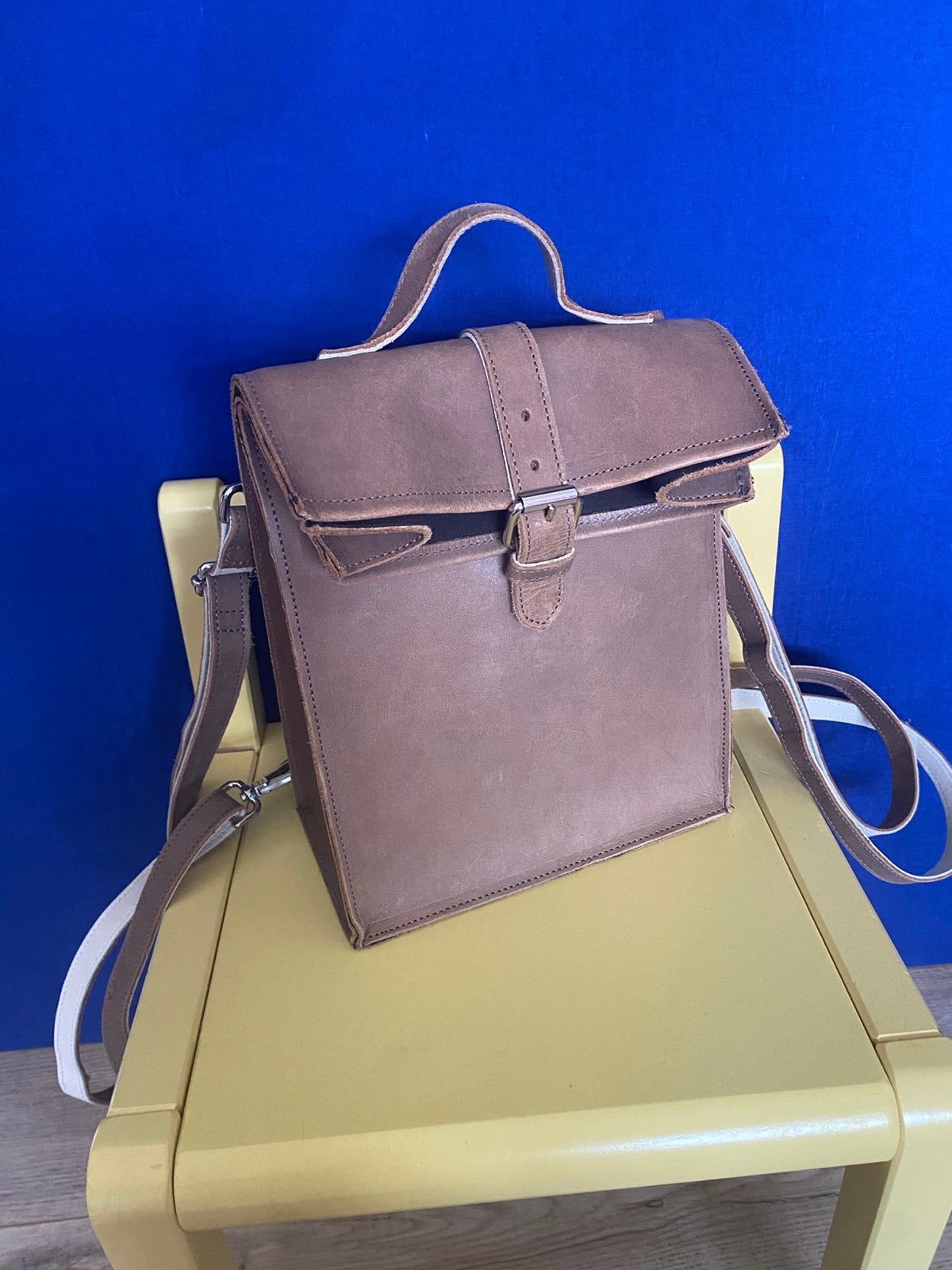 Laauw leren rugtas / rugzak, kleur - cognac bruin, Overige merken, Minder dan 30 cm, Ophalen of Verzenden, Minder dan 25 cm