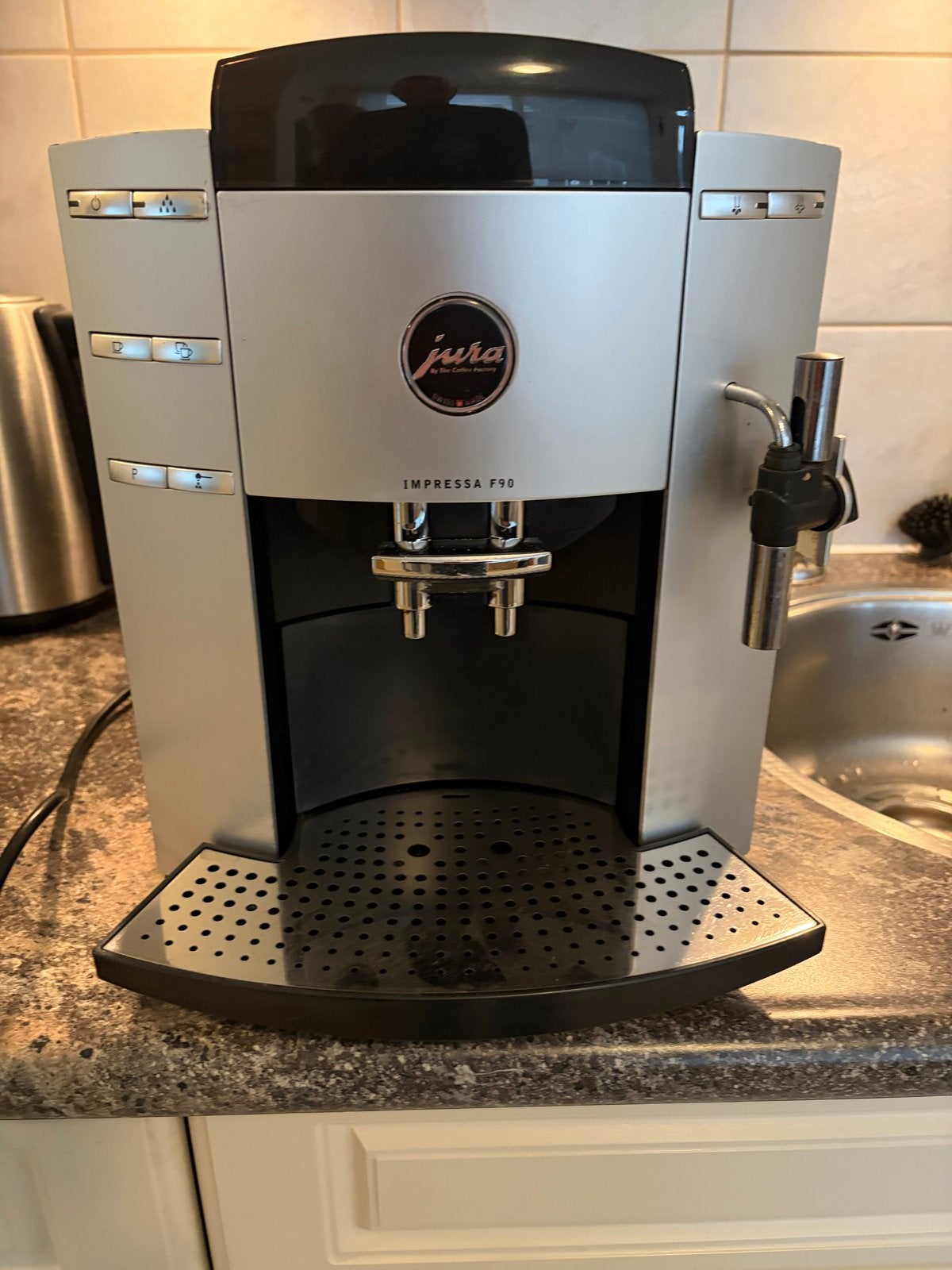 Jura Impressa F90 Koffiemachine, Ophalen, Afneembaar waterreservoir, Espresso apparaat, Koffiebonen