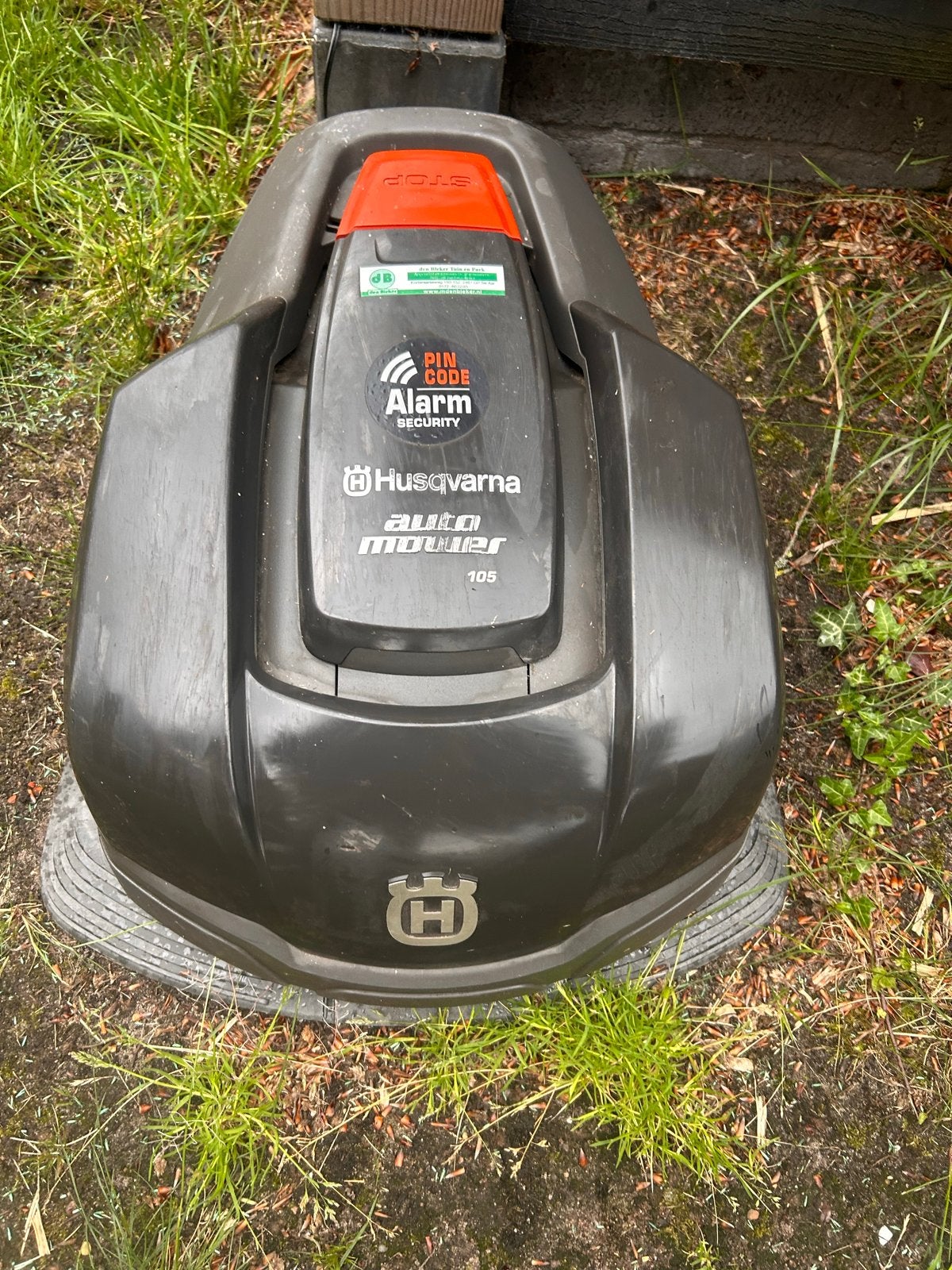 Husqvarna Automower 105 Robotmaaier - Gebruikt, Tuin en Terras, Ophalen of Verzenden, Gebruikt, Minder dan 20 cm