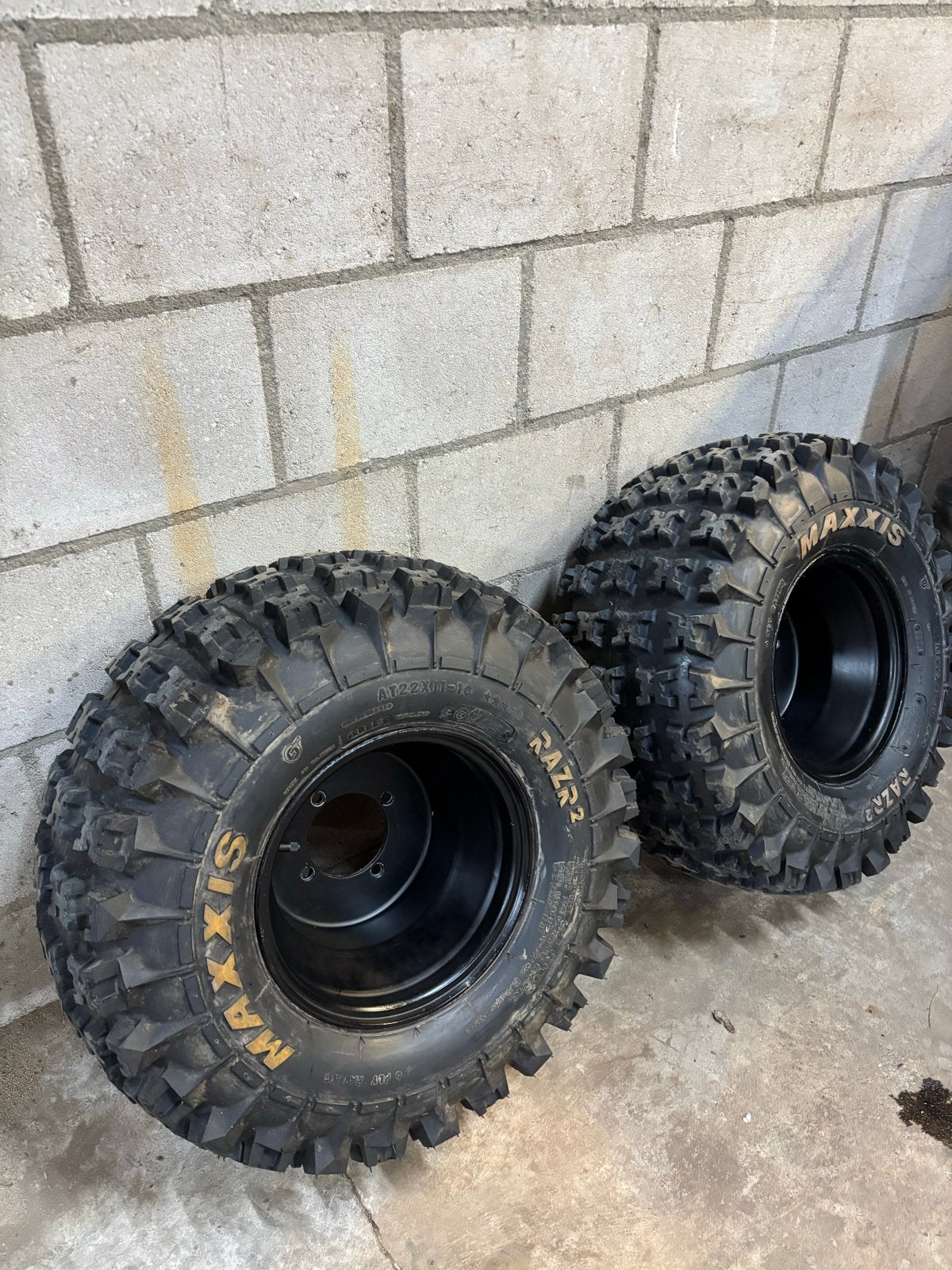 Maxxis Razr 2 Banden met Velgen, Ophalen, Nieuw
