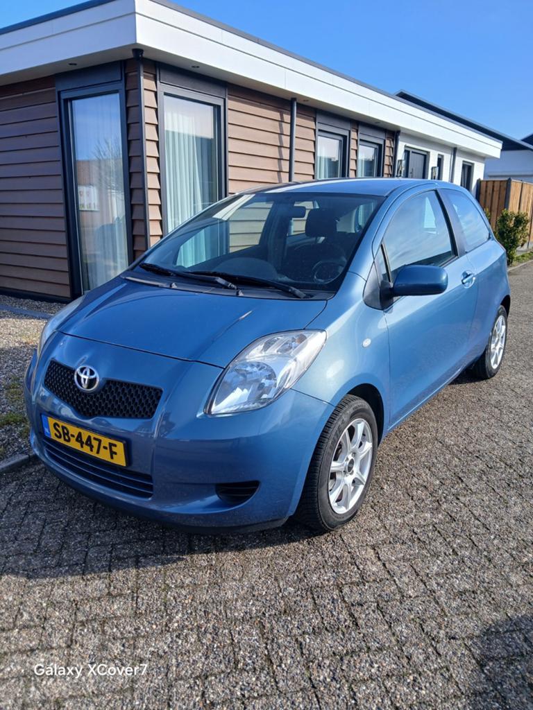 Toyota Yaris 1.3 16V Vvt-i 3DR Luna 2008 Blauw, Auto's, Voorwielaandrijving, 40 €/maand, 4 cilinders, 547 kg