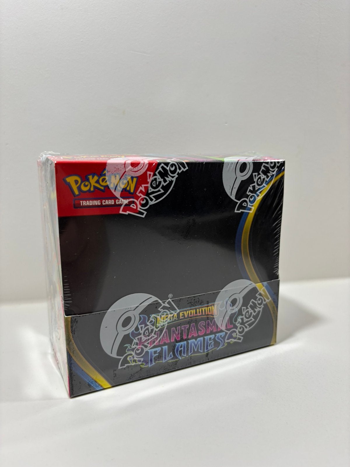 Phantasmal Flames Boosterbox, Ophalen of Verzenden, Nieuw, Boosterbox, Foil
