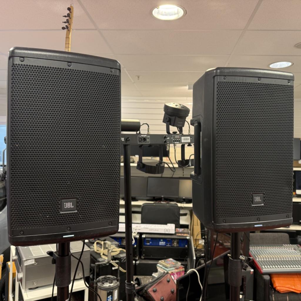 JBL Eon 610 Actieve PA speakers - set van 2 stuks, JBL, Zo goed als nieuw, Support@jbl.com, 400 Atlantic Street
Stamford, CT 06901
USA
