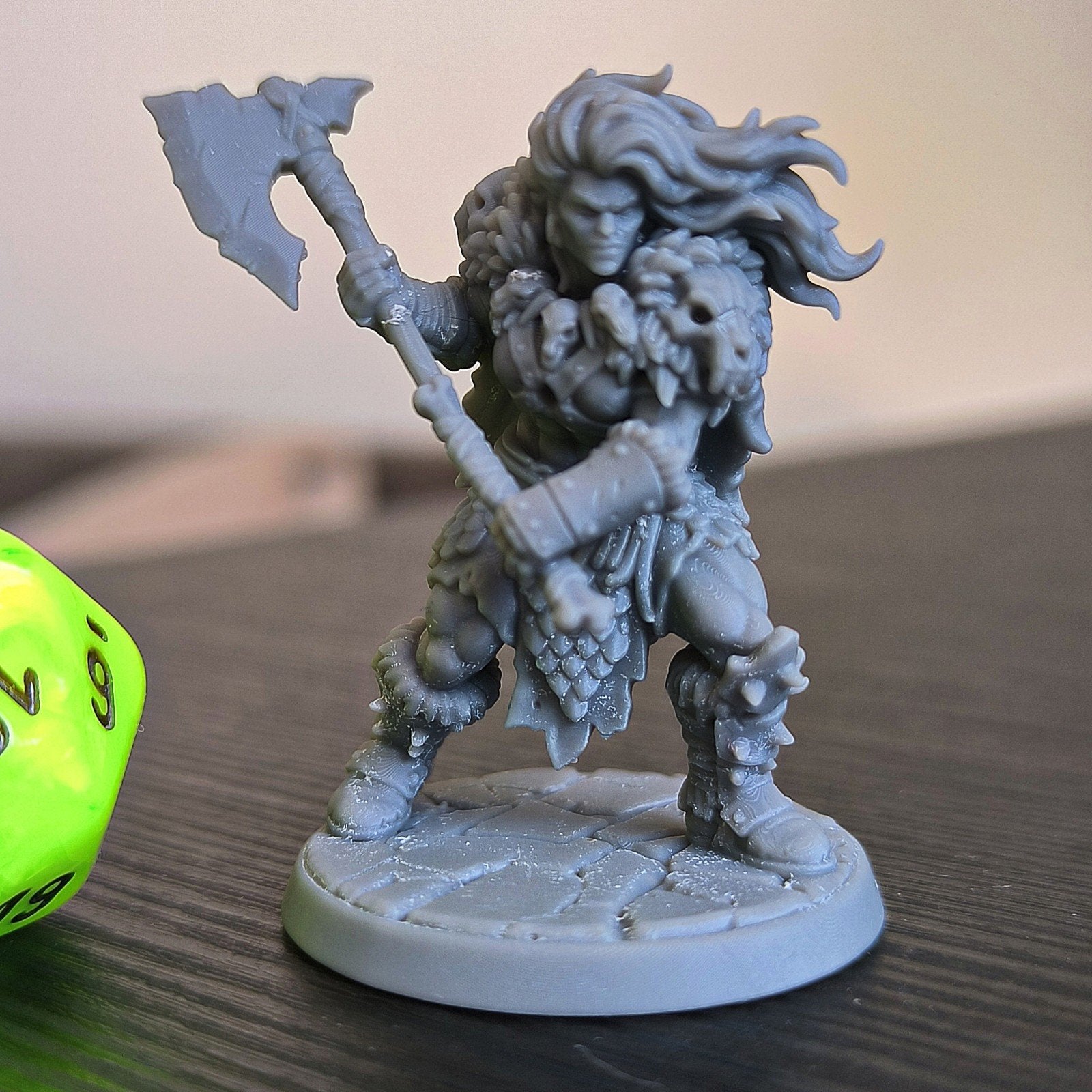 Barbaric woman Miniature D&D HQ dungeon's and dragons, Ophalen of Verzenden, Overige soorten