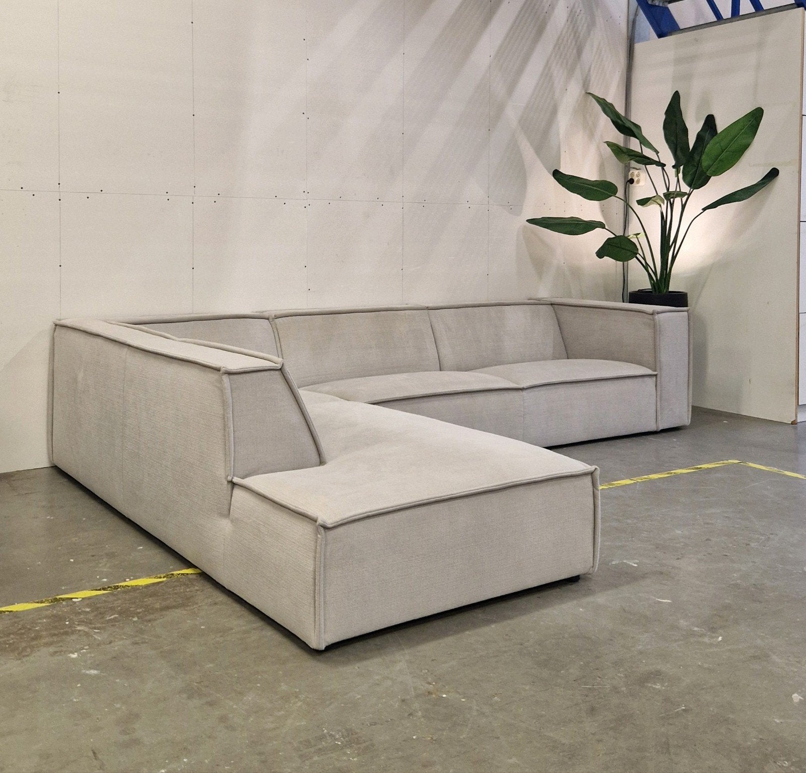 By SIDDE Design Hoekbank Greige 308x230 cm TOP STAAT, Huis en Inrichting, Banken | Bankstellen, Hoekbank, 300 cm of meer, Ophalen of Verzenden
