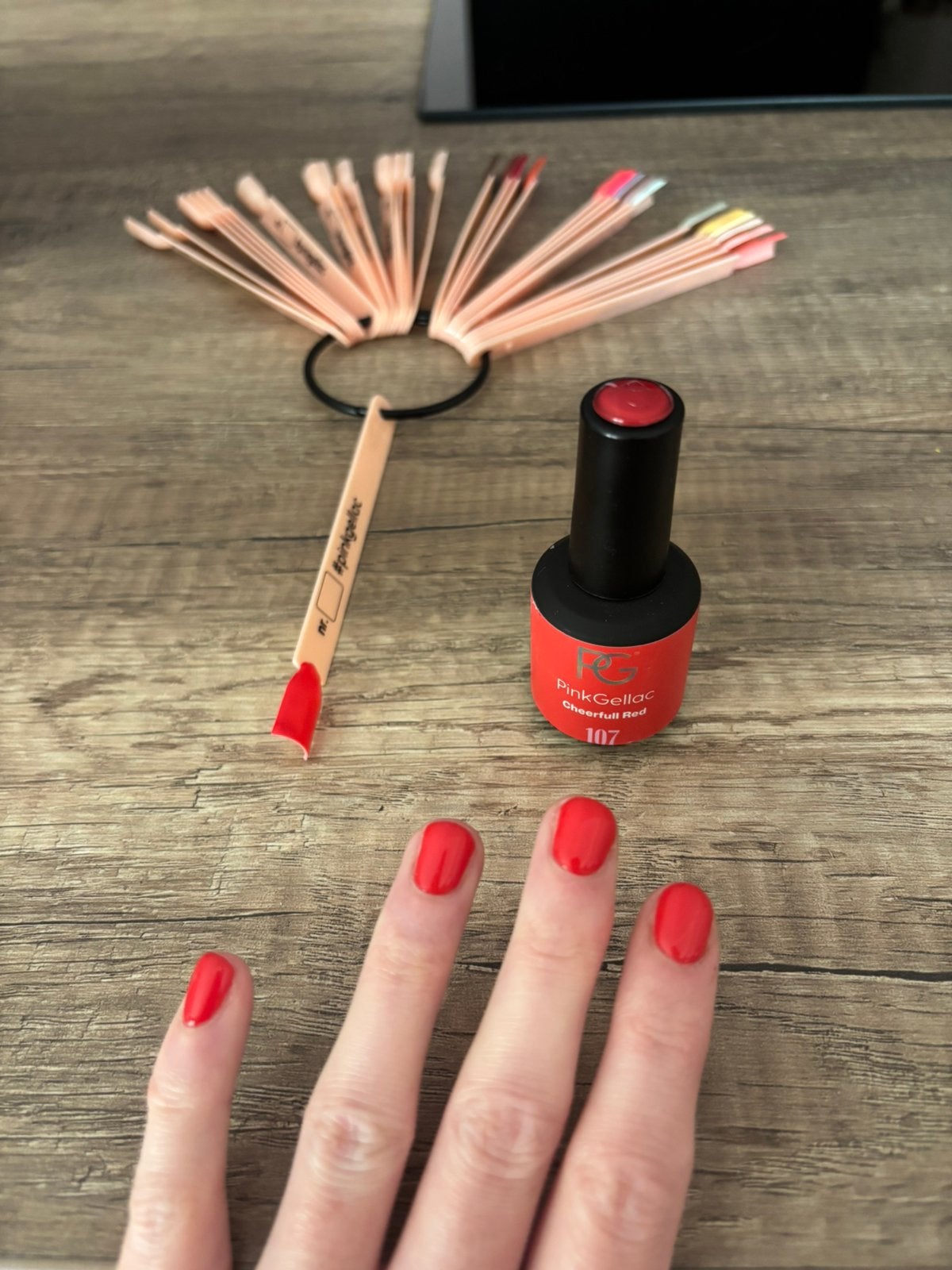 Pink Gellac rood, Ophalen of Verzenden, Zo goed als nieuw, Rood, Handen en Nagels