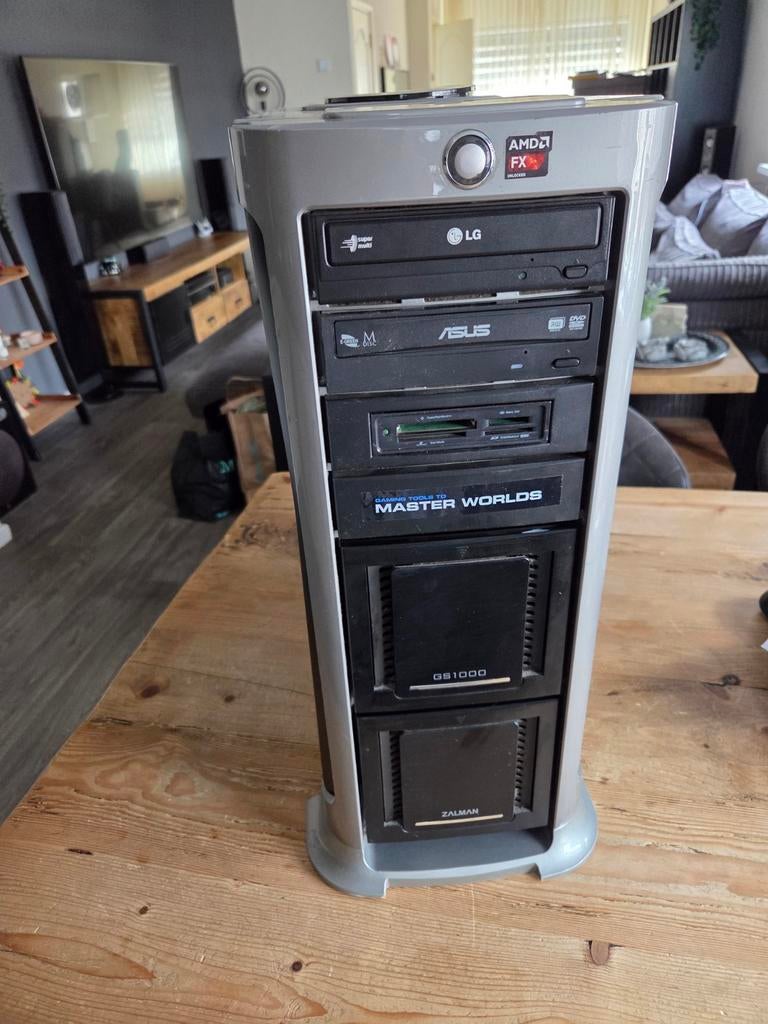Big tower Zalman gs 1000, Computers en Software, Computerbehuizingen, Ophalen, .., ., .