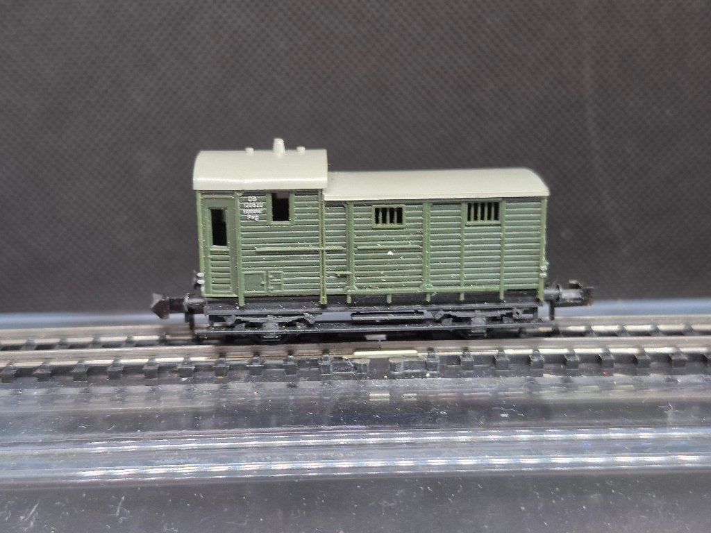 Minitrix 13254 - Goederentrein begeleidingswagen Pwg (16373), Hobby en Vrije tijd, Modeltreinen | N-Spoor, Gebruikt, Gelijkstroom