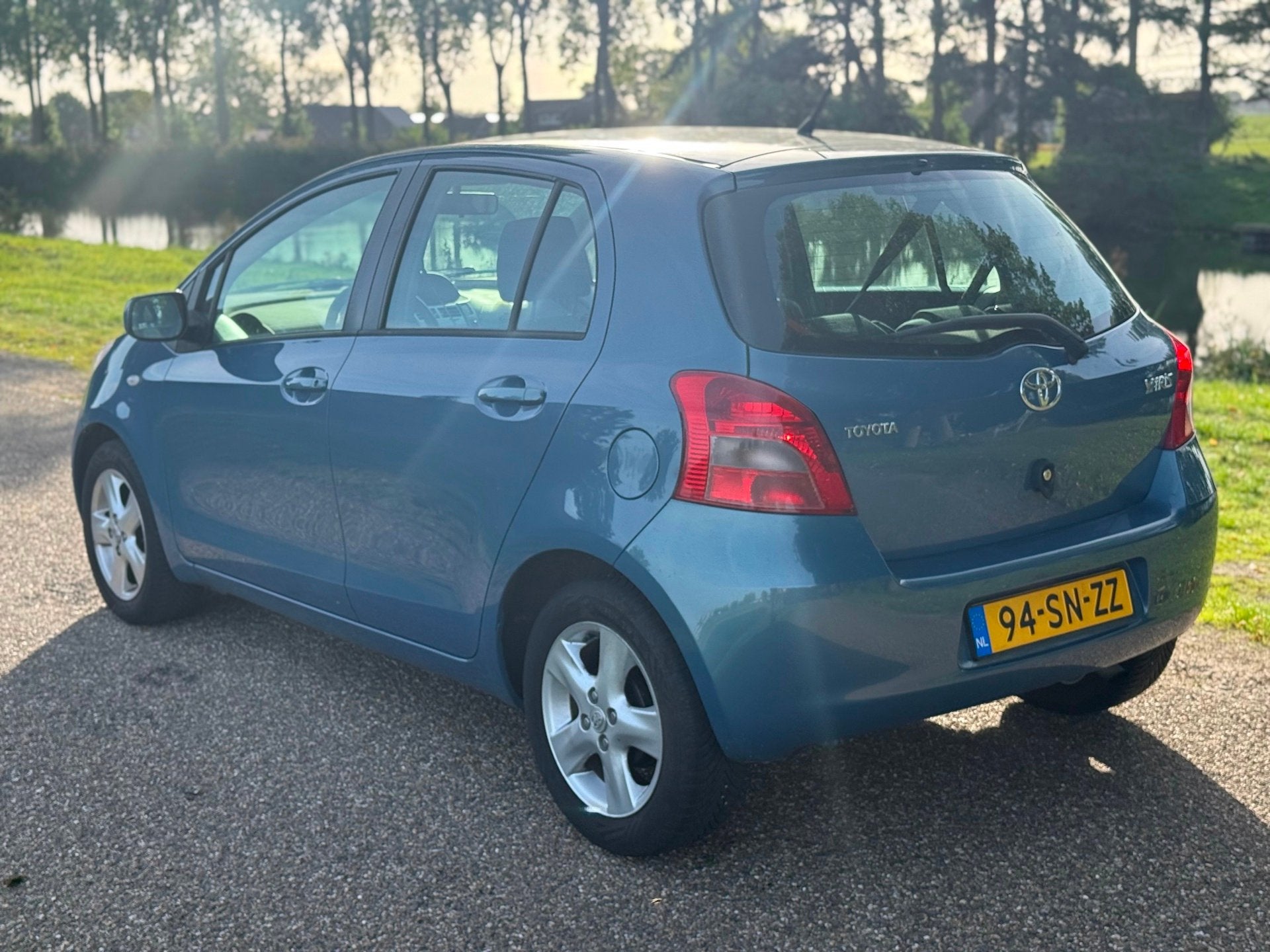 Foto 7 van Toyota Yaris 1.3 VVTi Luna|Airco|5-Deurs|Nieuwe apk