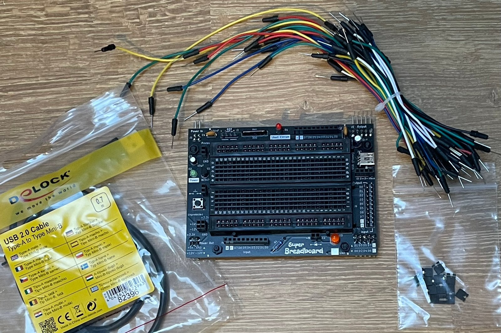 Super Breadboard geassembleerd + USB mini-B kabel + jumpers, Verzenden, Nieuw