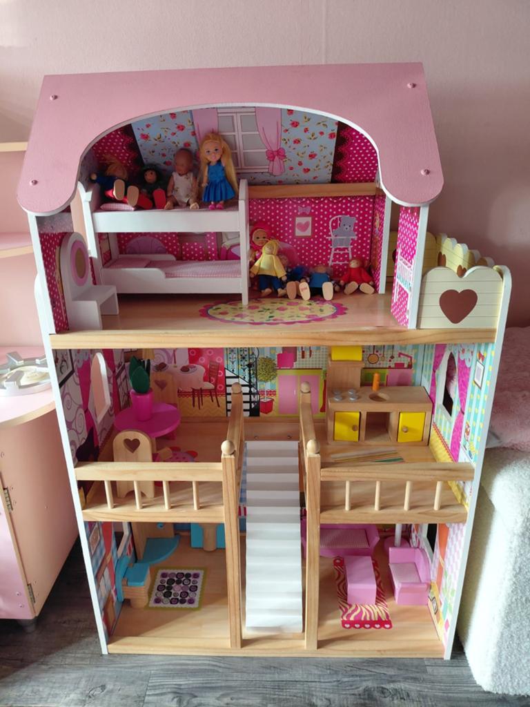 Groot Houten Poppenhuis met Meubels en Poppetjes, Kinderen en Baby's, Speelgoed | Poppenhuizen, Gebruikt, Poppenhuis, Ophalen