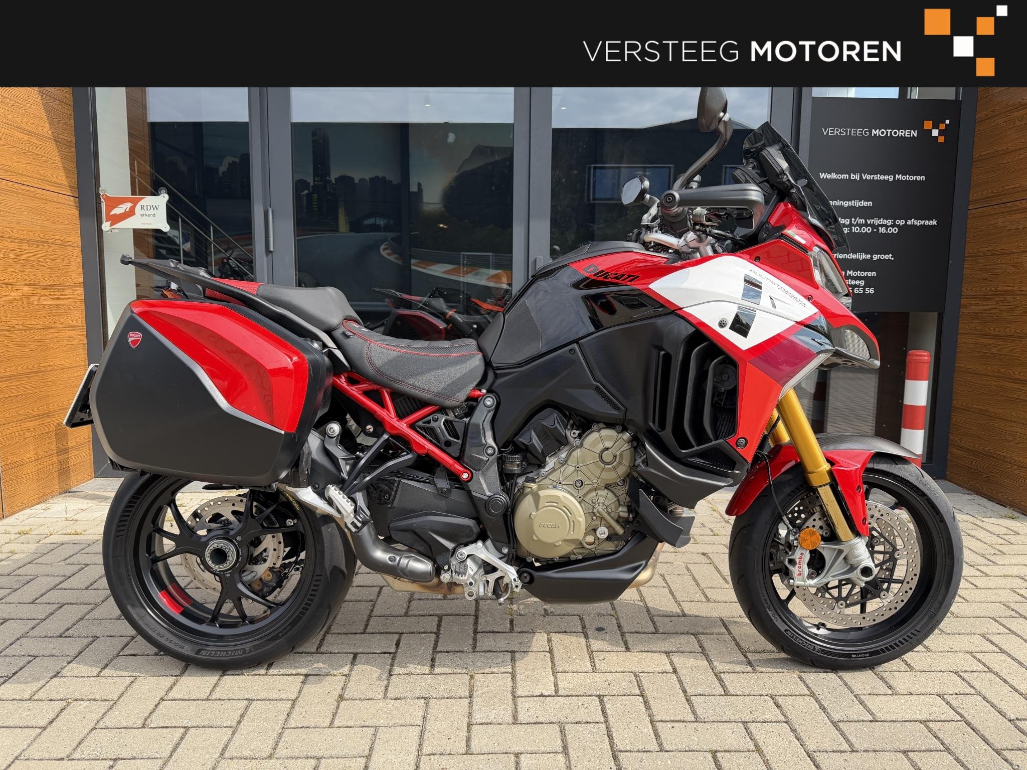 Ducati Multistrada V4 S Pikes Peak 1ste eig#zgan, Info@ducati.com, Ducati North Europe B.V., Traction Control, Maanweg 174
2516 AB  Den Haag, NL