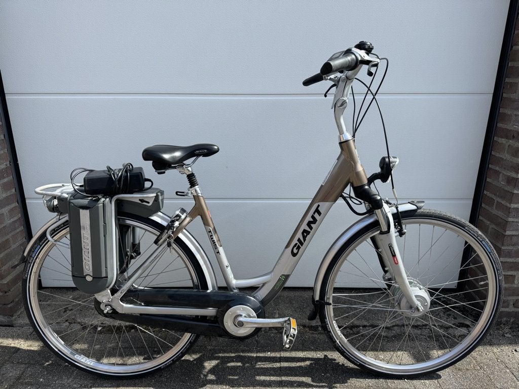 Giant elektrische fiets met twee accu’s | maat M, Ophalen, Gebruikt, Versnellingen, Giant