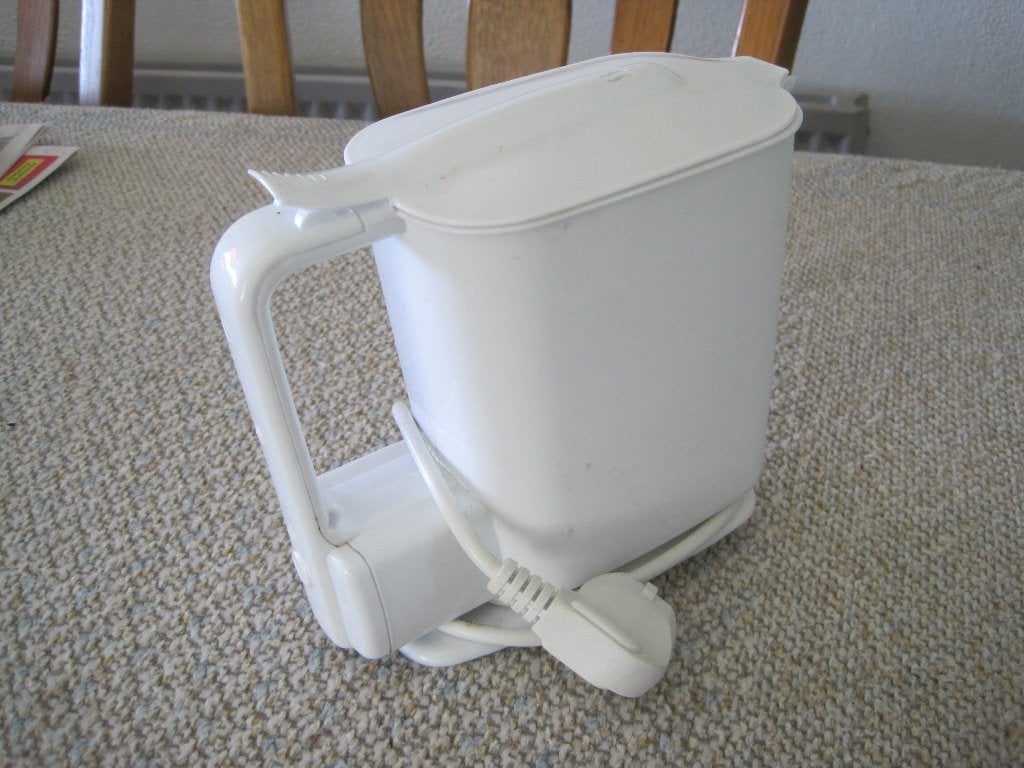 Tristar waterkoker 500 Watt inhoud 1100 ml campingwaterkoker, Caravans en Kamperen, Ophalen of Verzenden, Zo goed als nieuw