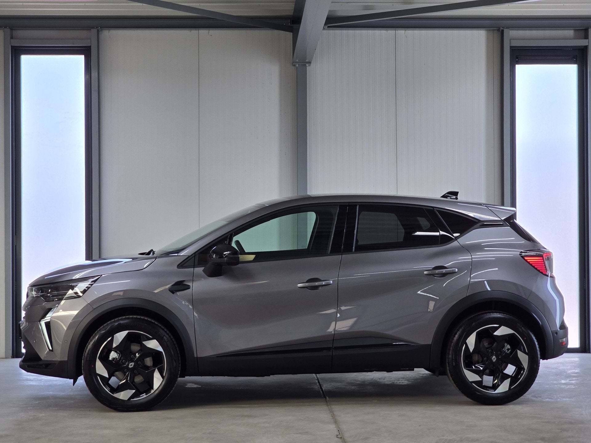 Renault Captur 1.8 E-Tech full hybrid 160 techno | Winter Pa, Auto's, Renault, 12 maanden, Stof, 4 cilinders, 160 pk