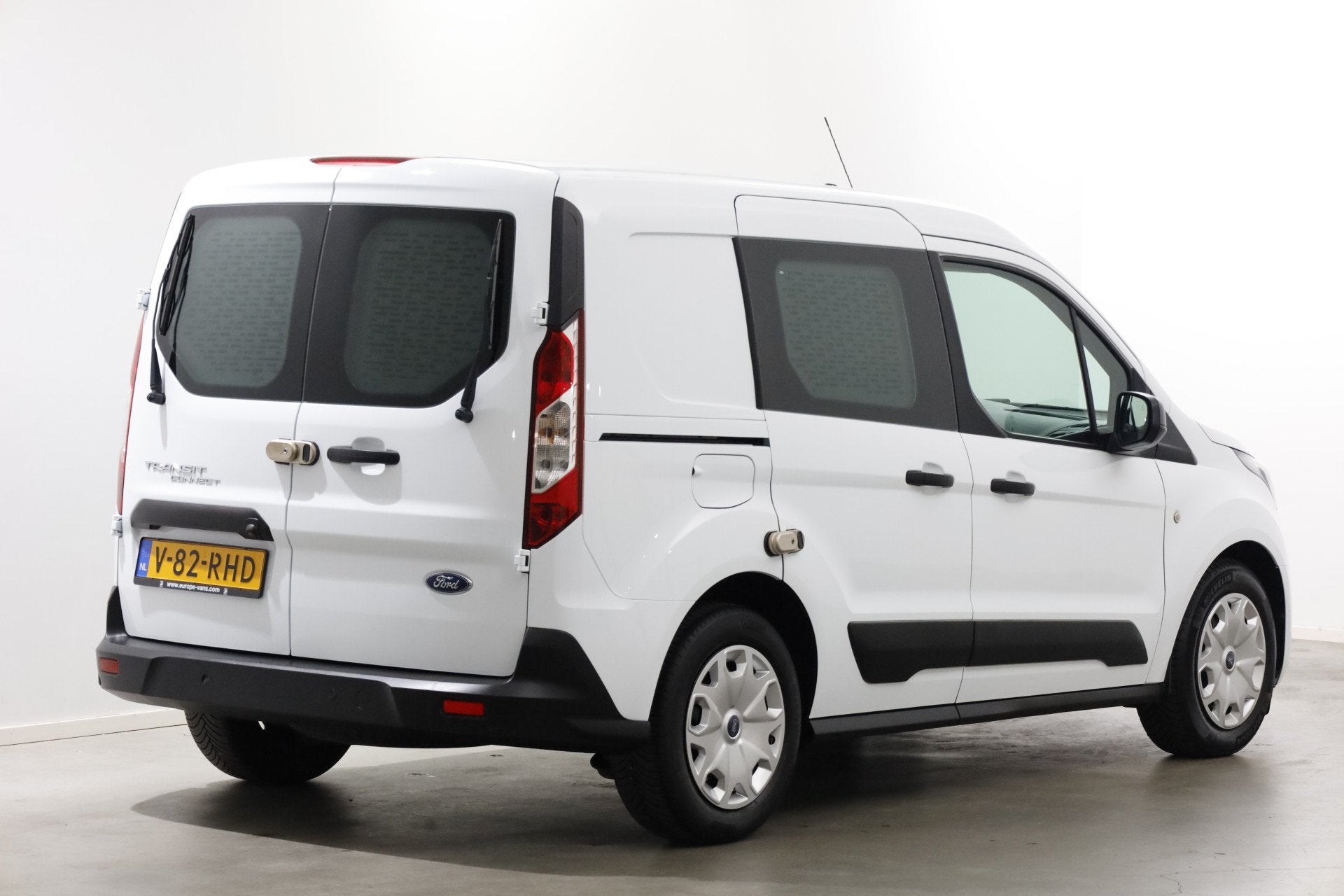Ford Transit Connect 1.0 Ecoboost 100pk Benzine Trend Airco/, Auto's, Voorwielaandrijving, Dealer onderhouden, 101 pk, Gebruikt