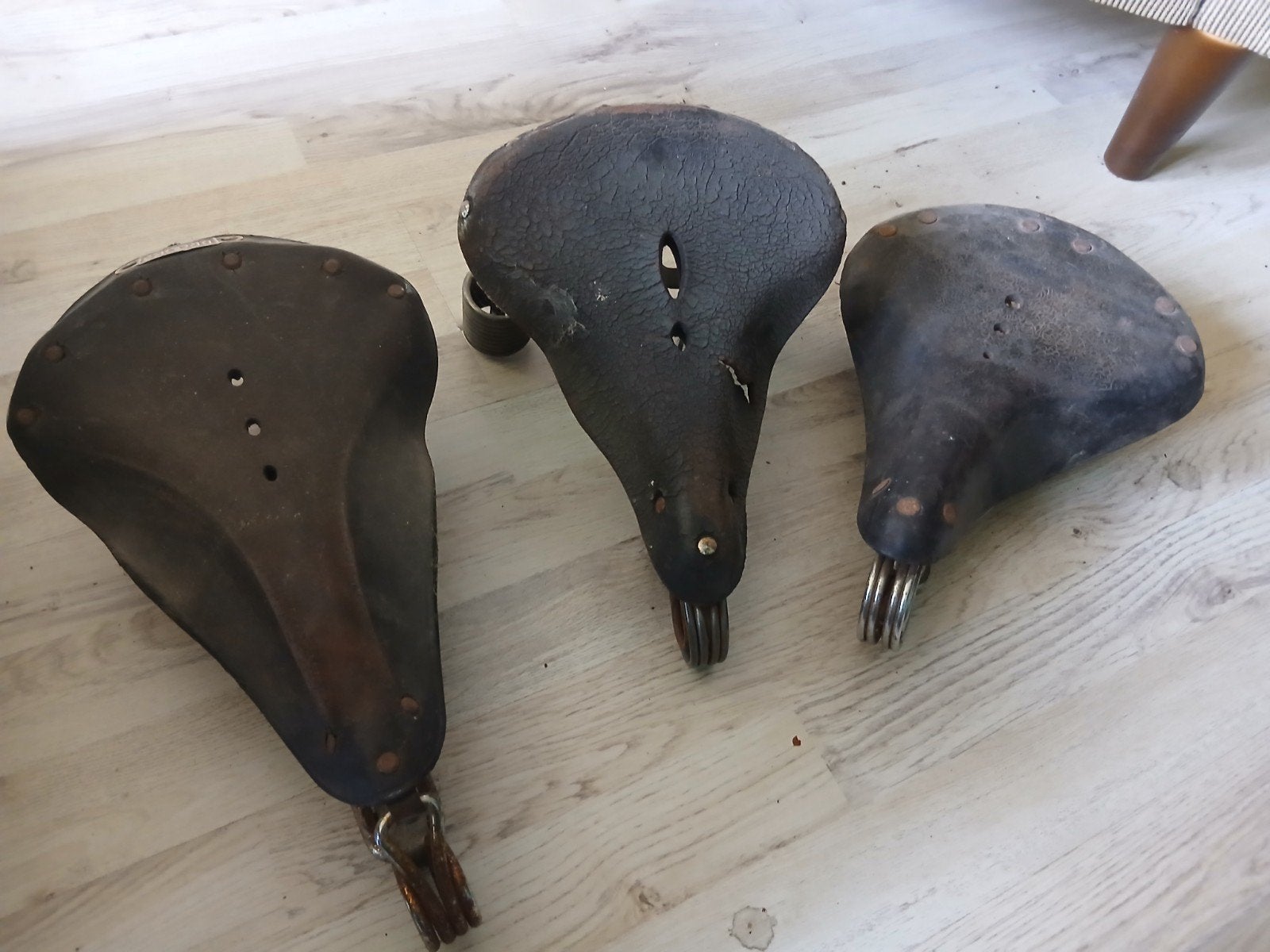 te koop mooie antieke fietszadels, Ophalen of Verzenden