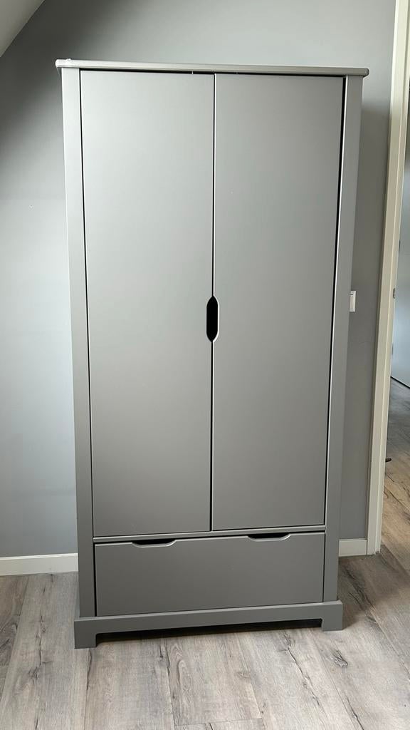 Kledingkast Petit Amélie grijs, Ophalen, Gebruikt, 50 tot 100 cm, Met lade(s)