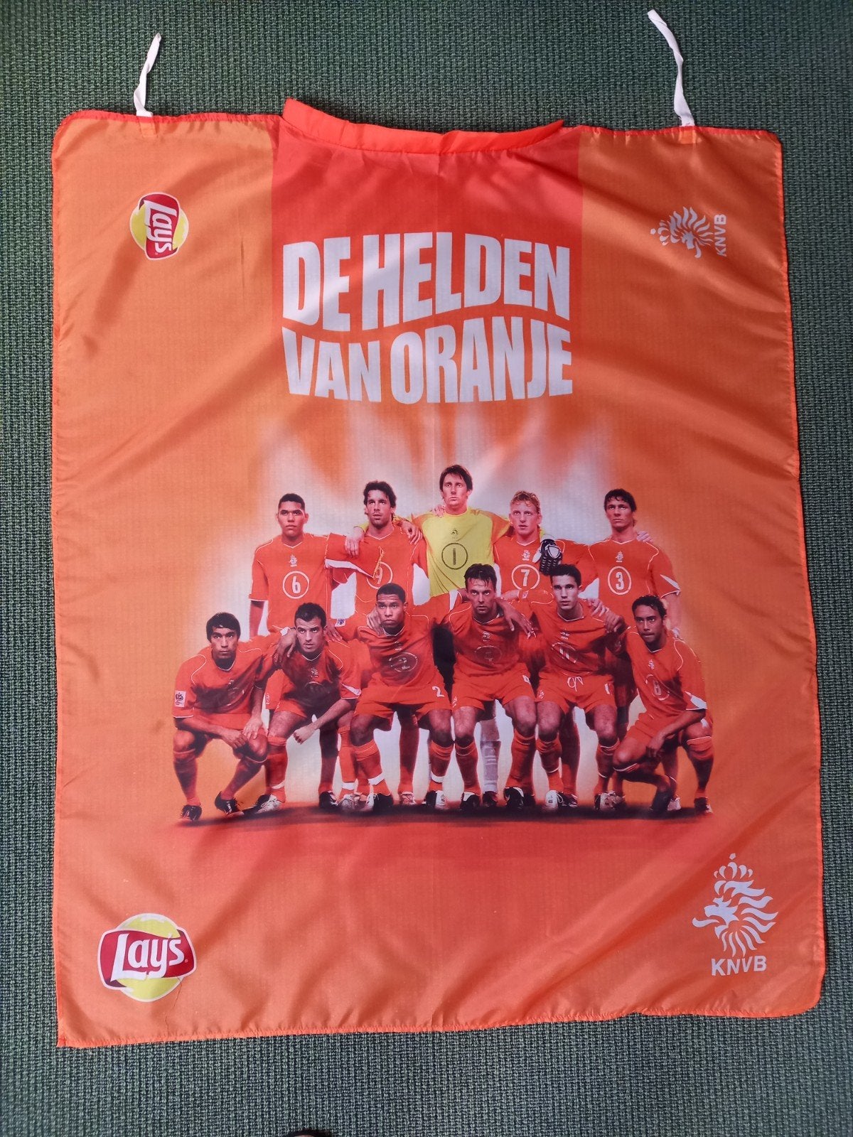 Cape/Vlag De Helden van Oranje (Lays/KNVB), Ophalen of Verzenden, Zo goed als nieuw