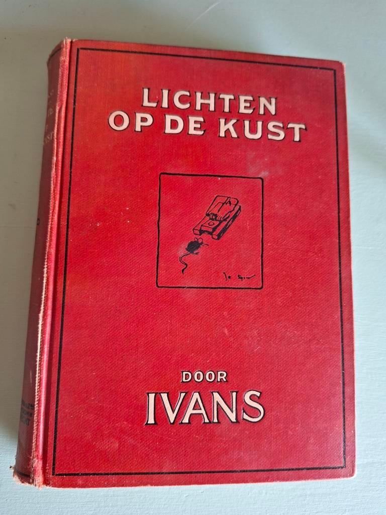 Lichten op de Kust - Ivans, Boeken, Ophalen of Verzenden, Gelezen