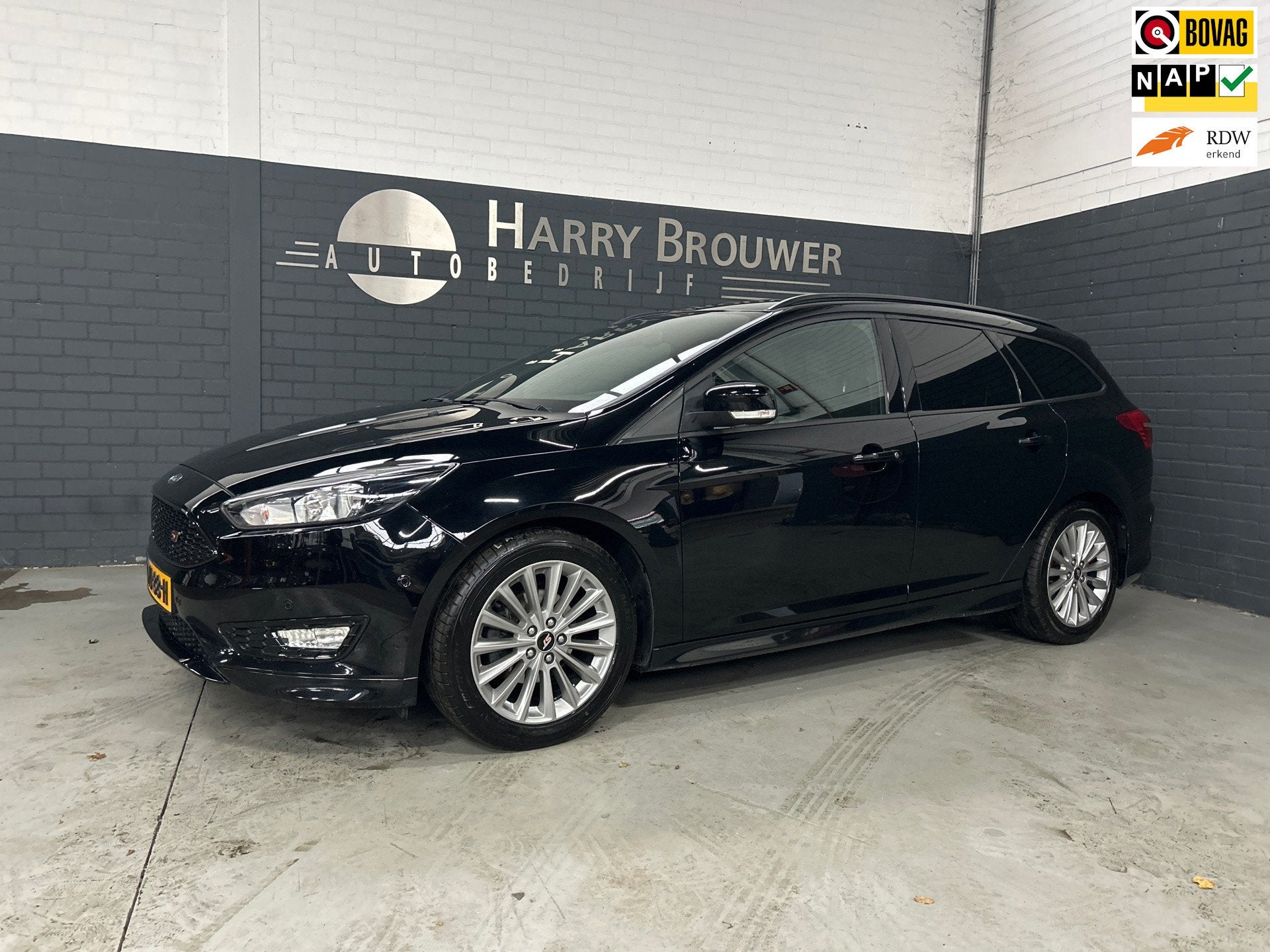 Ford Focus Wagon ST-Line, 1e eigenaar, Nieuwe motor en koppe, Stof, Gebruikt, Zwart, Handgeschakeld