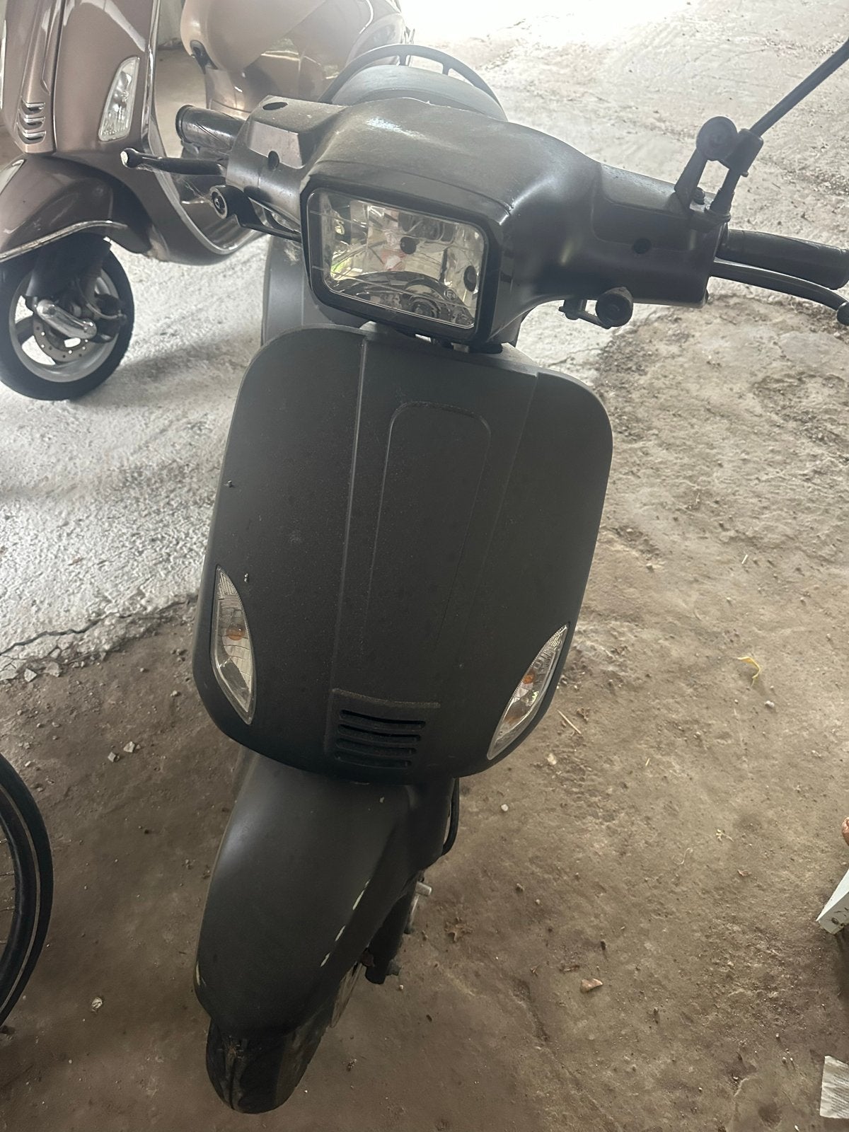 Defecte scooter met blauw kenteken en papieren, Gebruikt, Benzine, Ophalen, Overige merken