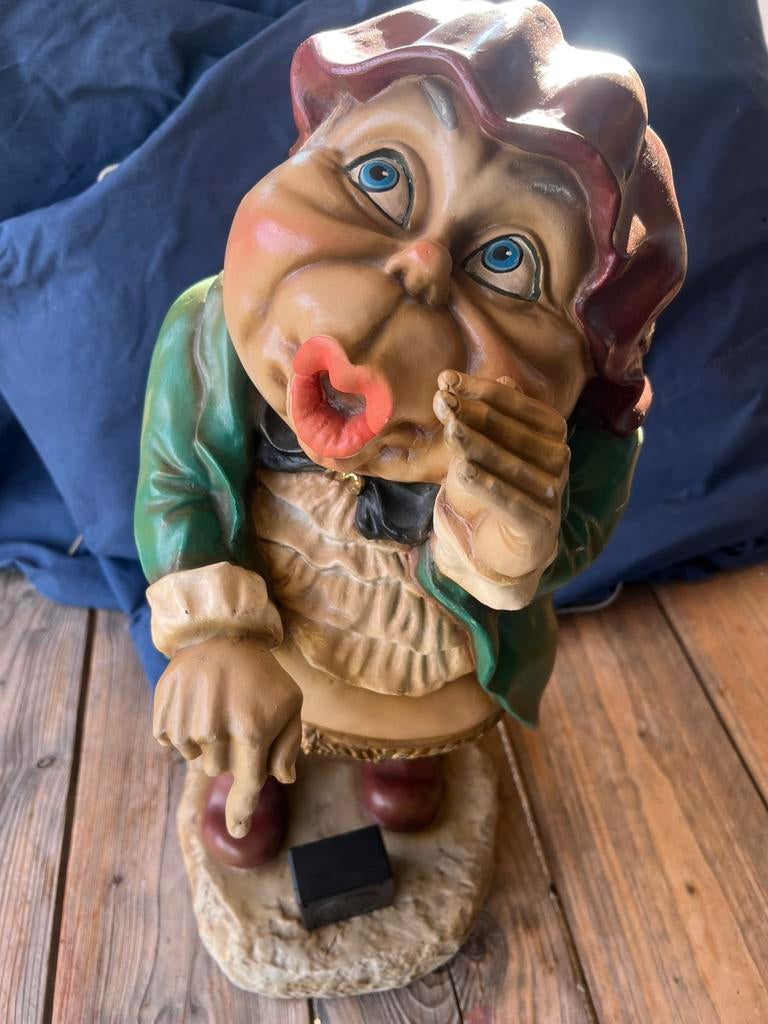 Grote Laaf LASTPOST (Efteling) zegt “Voeten vegen” 56 cm, Verzamelen, Efteling, Gebruikt, Beeldje of Poppetje, Ophalen of Verzenden