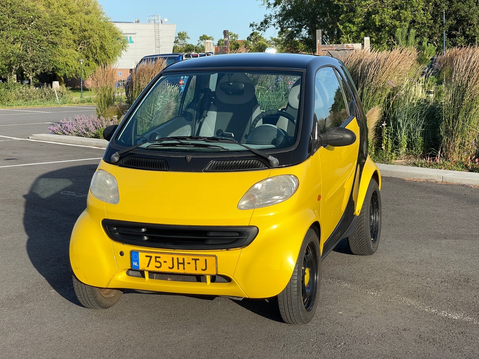 MCC Smart 0.6 40KW AUT 2002 Zwart, Auto's, Automaat, Achterwielaandrijving, 54 pk, 18 €/maand
