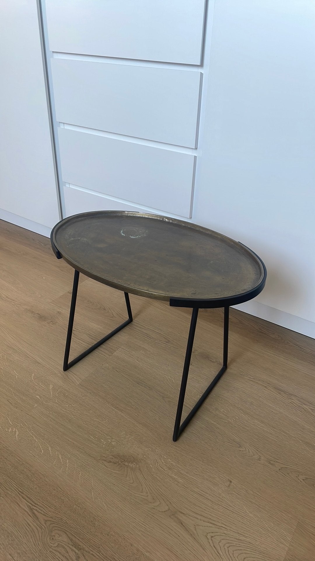 Bijzettafel goud zwart, Huis en Inrichting, Tafels | Bijzettafels, Minder dan 55 cm, Rond, Zo goed als nieuw, Ophalen