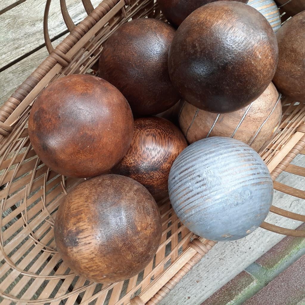 11 massief houten ballen, ter decoratie, Huis en Inrichting, Woonaccessoires | Overige, Ophalen of Verzenden