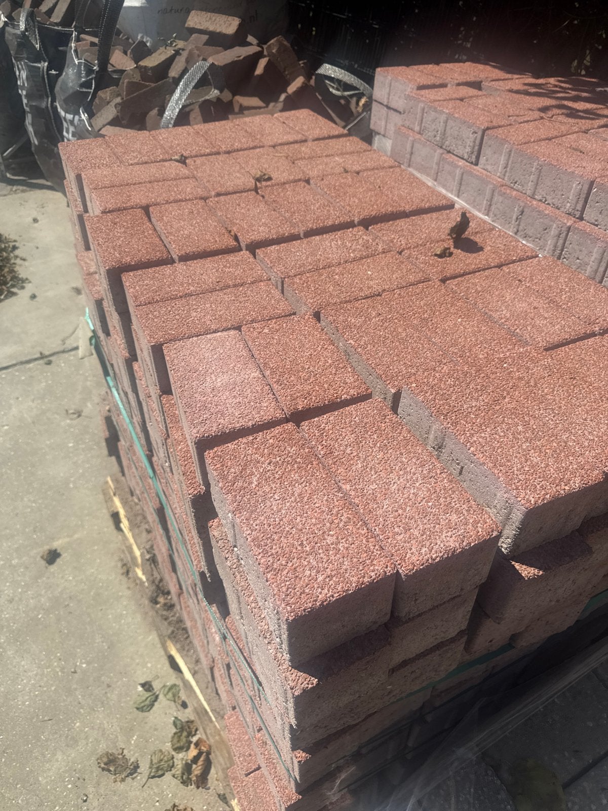 Rode betonklinkers 21m2-Nieuw op pallet, Ophalen, Overige materialen, Nieuw, Minder dan 20 cm