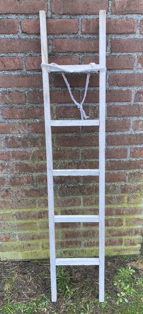 Brocante wit houten laddertje / 5 sporten, Ophalen