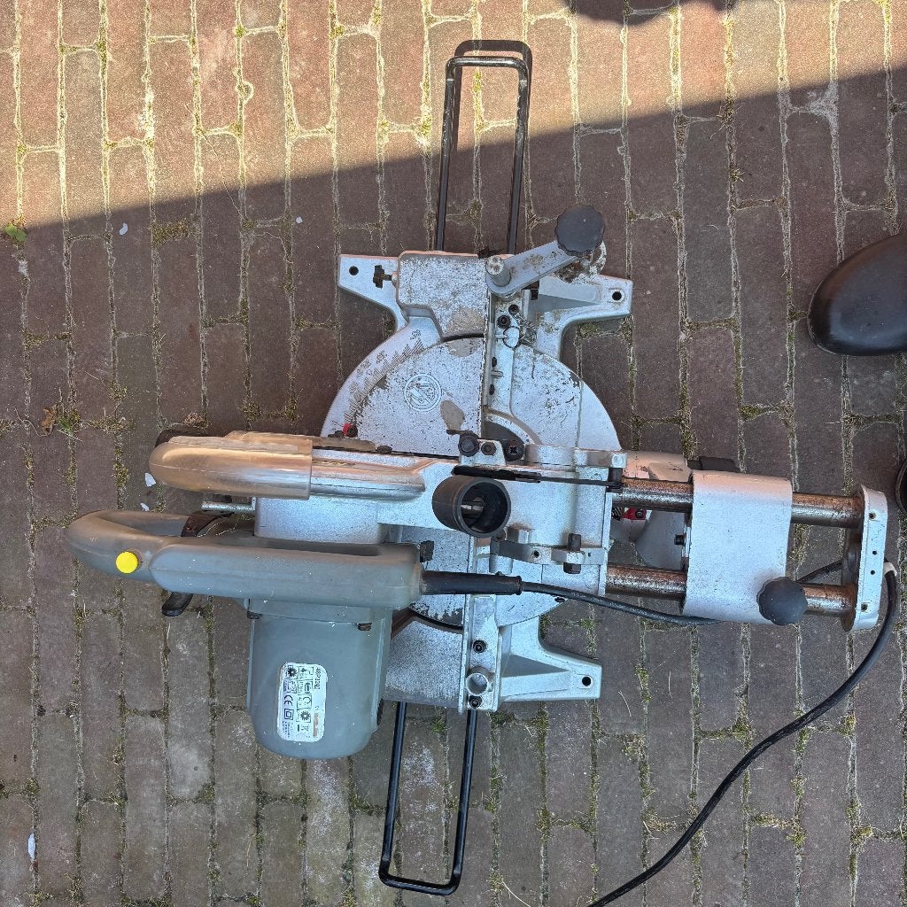Kinzo afkortzaag 1600W, Doe-het-zelf en Verbouw, Gereedschap | Zaagmachines, Ophalen, Gebruikt, Kinzo, 70 mm of meer