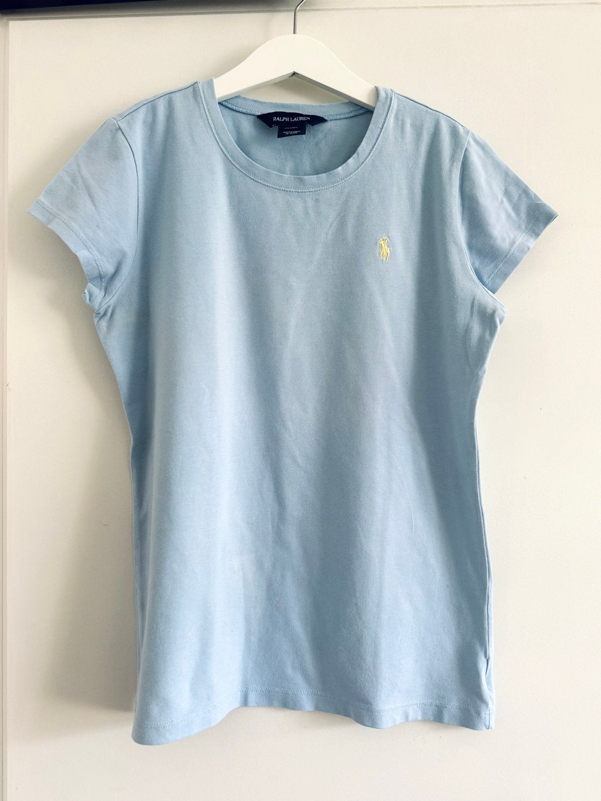 Ralph Lauren T-shirt lichtblauw met lichter plekje, Kinderen en Baby's, Kinderkleding | Maat 176, Ophalen of Verzenden, Jongen