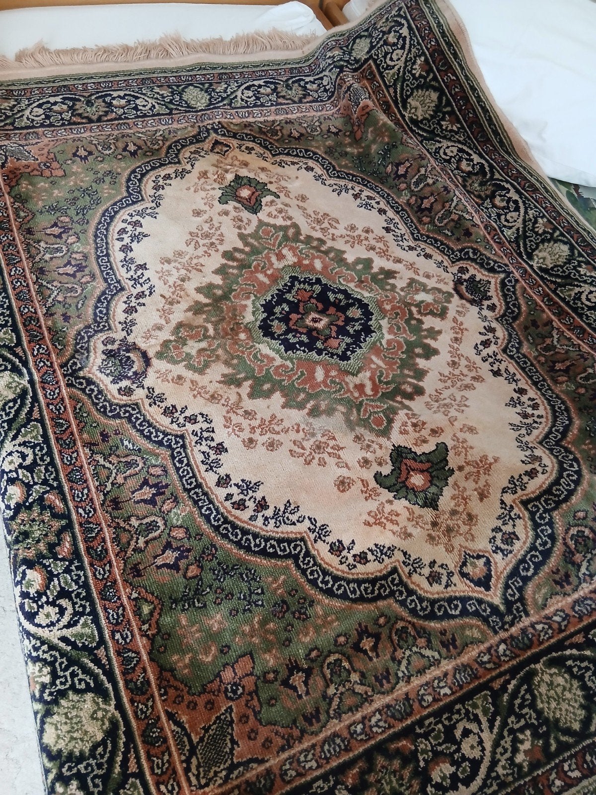 Vintage tafelkleed.  Vloerkleed tapijt Perzisch?, Huis en Inrichting, Stoffering | Tapijten en Kleden, Ophalen of Verzenden