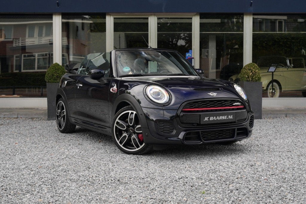 Mini CABRIO 2.0 JCW CHILI /LED/HAR-KAR/LEDER/PDC/CARPLAY, Auto's, 1998 cc, 232 pk, Gebruikt, Euro 6